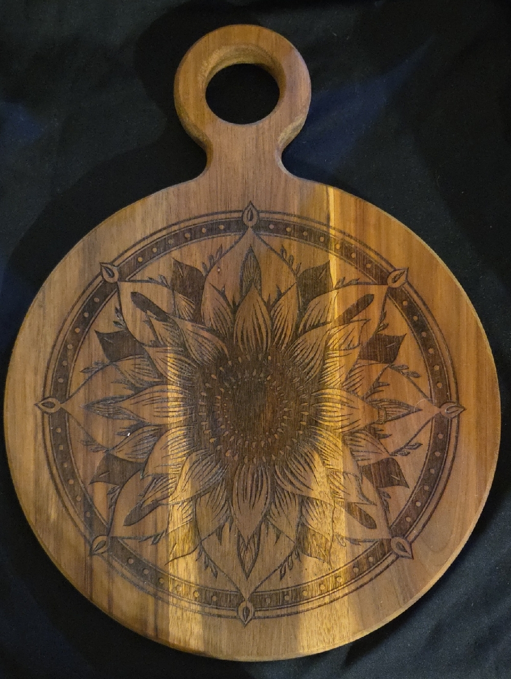 Round Wooden Serving Board with Sunflower Engraving